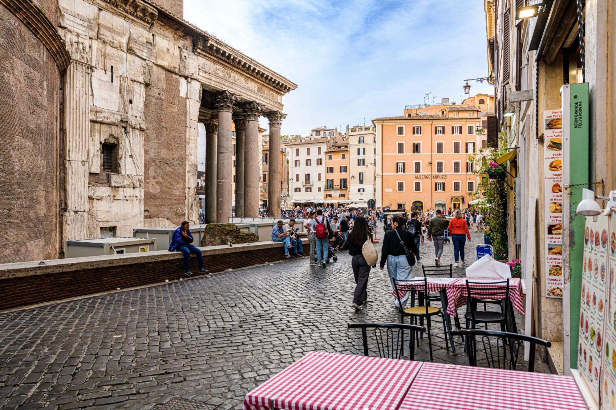 Deluxe Apartments Pantheon Roma Exterior foto